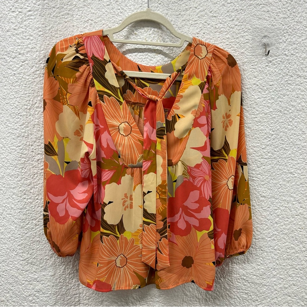 Women’s s colorful print blouse, v neck, 3/4 sleeves, hanging loosely